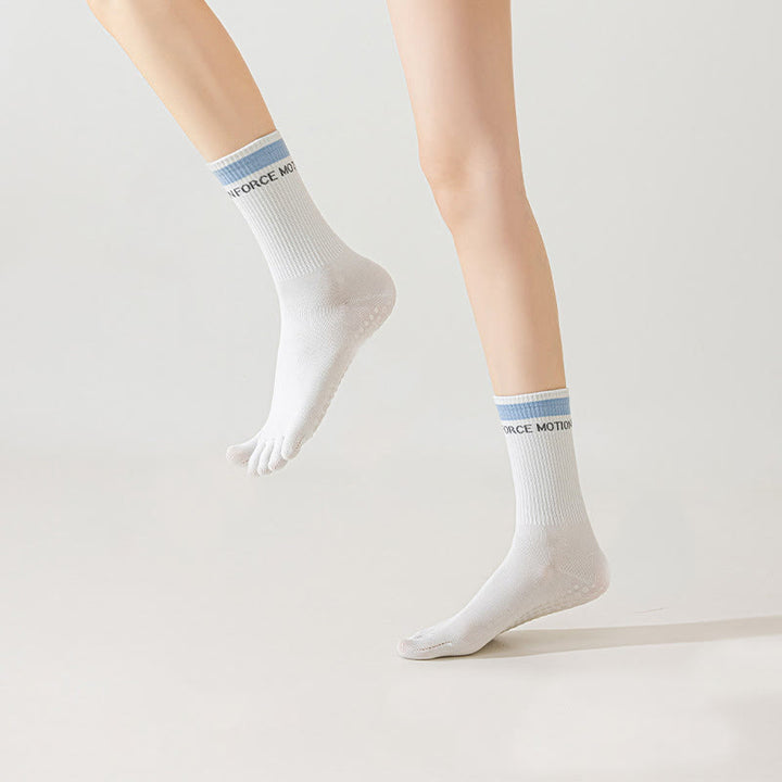 Calze Olivenorma in silicone antiscivolo con separazione delle dita, lunghezza a metà polpaccio, per Pilates, Barre, Fitness, traspiranti, con cinque dita aderenti, ideali per yoga. - image 10