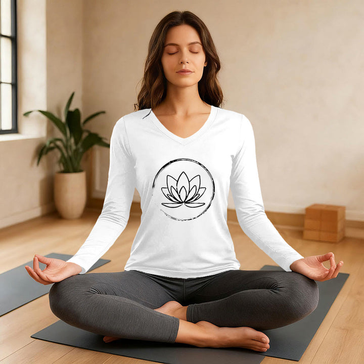 Olivenorma Boho Lotus Flower T-shirt a maniche lunghe con scollo a V - image 3