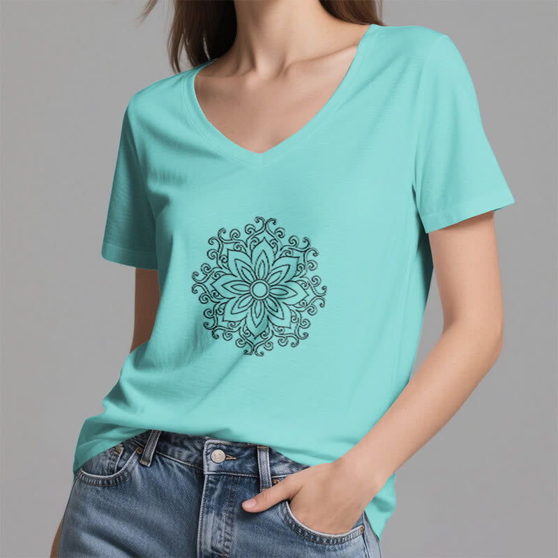 Olivenorma Mandala Inner Strength T-shirt in cotone con scollo a V per yoga e meditazione - image 14
