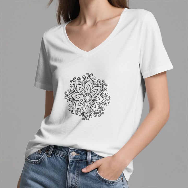 Olivenorma Mandala Inner Strength T-shirt in cotone con scollo a V per yoga e meditazione - image 4