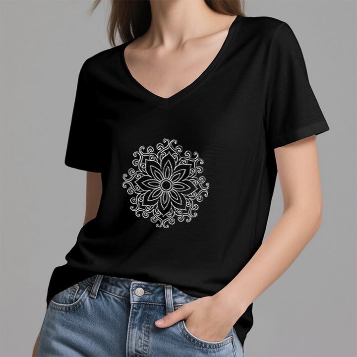 Olivenorma Mandala Inner Strength T-shirt in cotone con scollo a V per yoga e meditazione - image 6