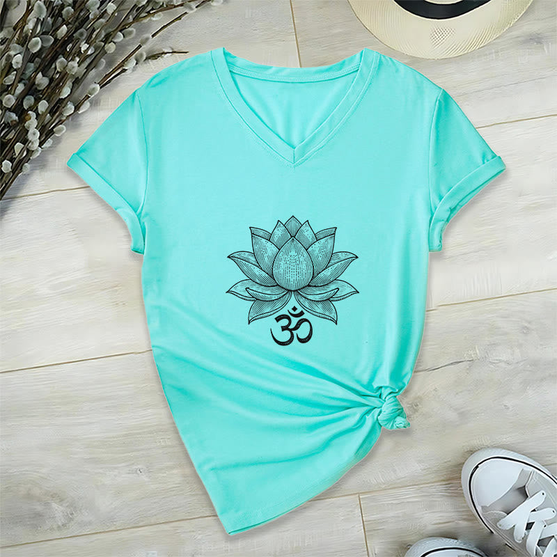 Olivenorma Lotus Mindful Power T-shirt in cotone con scollo a V per yoga e meditazione - Lago Blu - 2XL - image 13