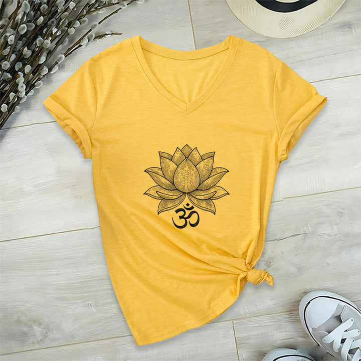 Olivenorma Lotus Mindful Power T-shirt con scollo a V per yoga e meditazione - Giallo - 2XL - image 23