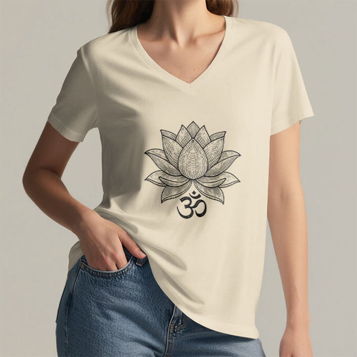 Olivenorma Lotus Mindful Power T-shirt in cotone con scollo a V per yoga e meditazione - image 16