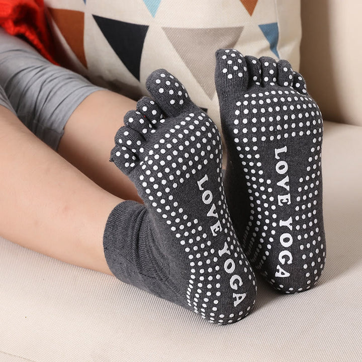 Calzini Olivenorma antiscivolo con separazione delle dita per Pilates, Barre e Fitness, in cotone traspirante e confortevole, con design "Love Yoga" e design a cinque dita. - Colore a tinta unita e grigio scuro - 10 paia - image 17