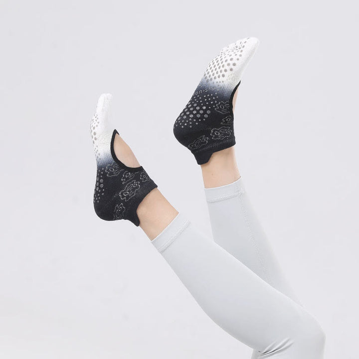 Calzini antiscivolo Olivenorma per Pilates, Barre e Danza con design traspirante a tallone aperto, calzini yoga senza tallone a cinque dita sfumati - Bianco e nero - 10 paia - image 6