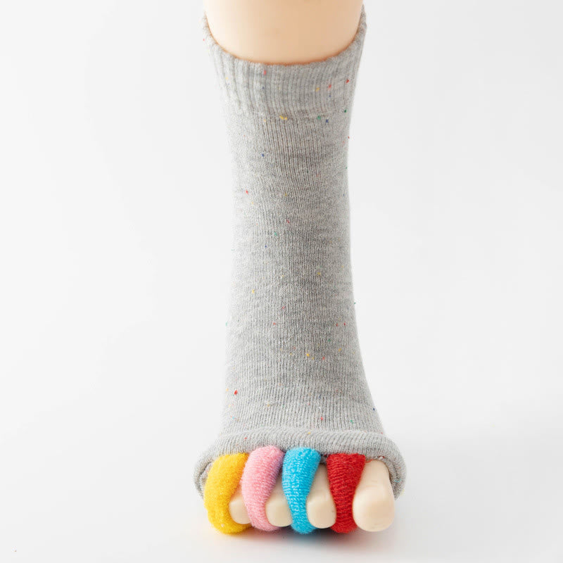 Calzini Olivenorma colorati a cinque dita, traspiranti, con separazione delle dita antiscivolo, ideali per Pilates, Barre, Fitness, per equilibrio e stabilità, e per lo yoga. - image 4