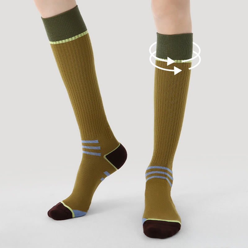 Calze Olivenorma Retro Crew a compressione antiscivolo per Pilates, Barre, comfort quotidiano, traspiranti, di supporto e vestibilità atletica, ideali anche per yoga. - image 3