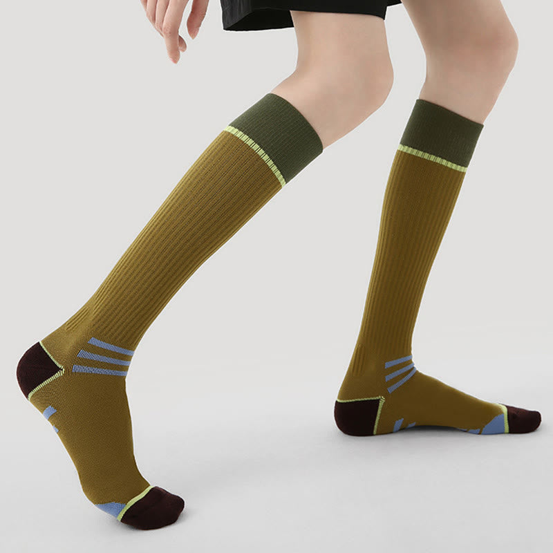 Calze Olivenorma Retro Crew a compressione antiscivolo per Pilates, Barre, comfort quotidiano, traspiranti, di supporto e vestibilità atletica, ideali anche per yoga. - image 0