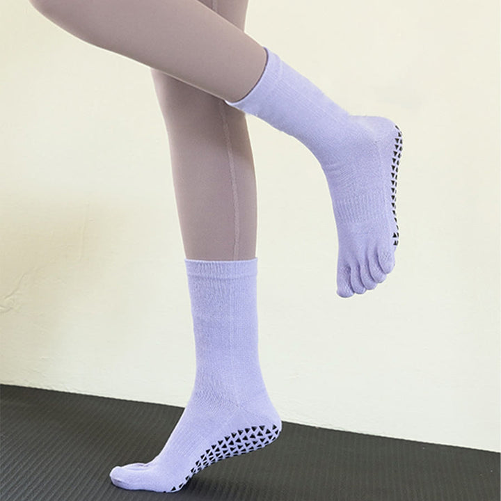 Calze da yoga da donna Olivenorma a cinque dita, traspiranti, antiscivolo, comode e con un'ottima presa, a metà polpaccio. - image 8
