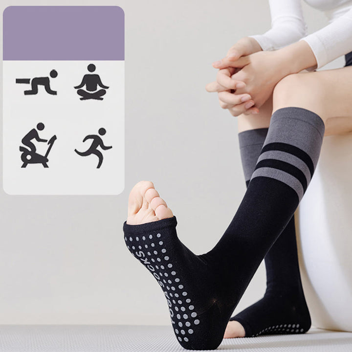 Calze yoga lunghe Olivenorma a compressione con tallone aperto, antiscivolo, in cotone, per snellire e sostenere. - image 0