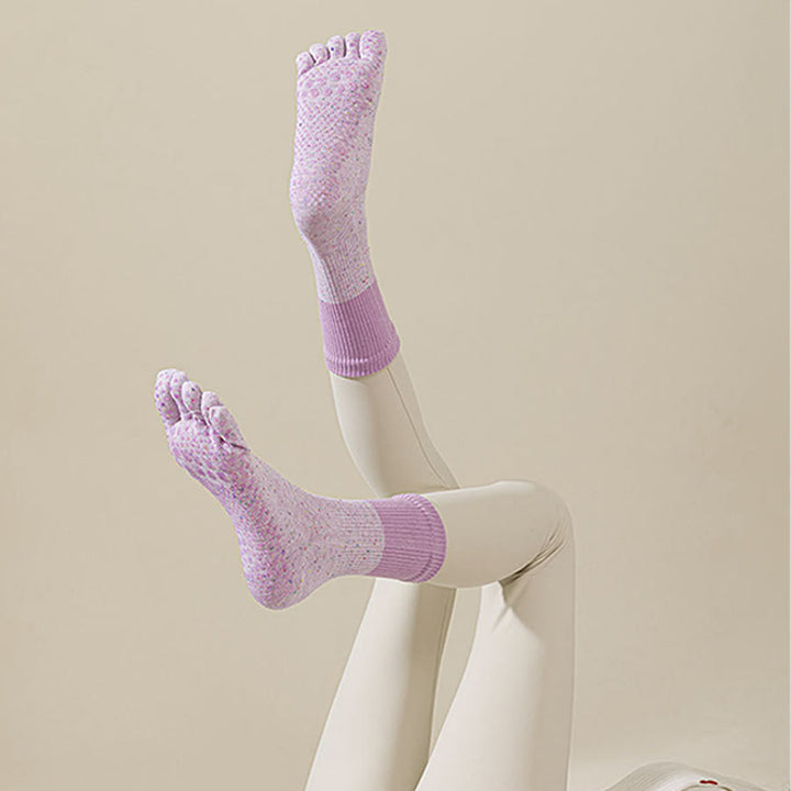 Calzini da yoga da donna Olivenorma a metà polpaccio, traspiranti, in cotone, con fantasia floreale, antiscivolo ed eleganti. - image 9