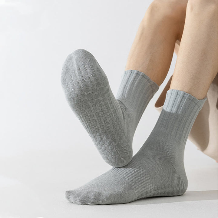 Calzini da yoga da uomo Olivenorma a tinta unita, con punta intera imbottita, antiscivolo, traspiranti e comodi per l'attività sportiva. - image 10