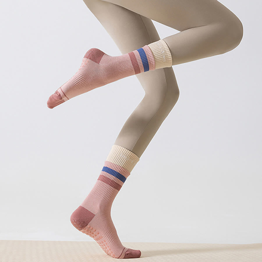 Calze da yoga da donna Olivenorma a copertura totale, a metà polpaccio, in cotone, antiscivolo, con blocchi di colore, comode - image 1