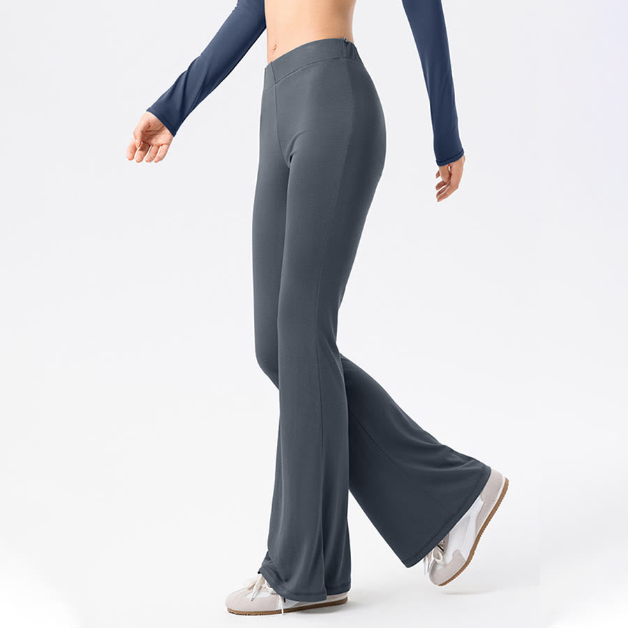 Pantaloni da yoga lunghi da donna Olivenorma a gamba svasata, vita alta, con laccetti. - image 9