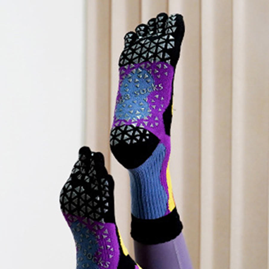 Calze da yoga da donna Olivenorma ad alta elasticità con inserti in silicone antiscivolo per alleviare la pressione e garantire comfort per tutto il giorno in palestra. - image 5
