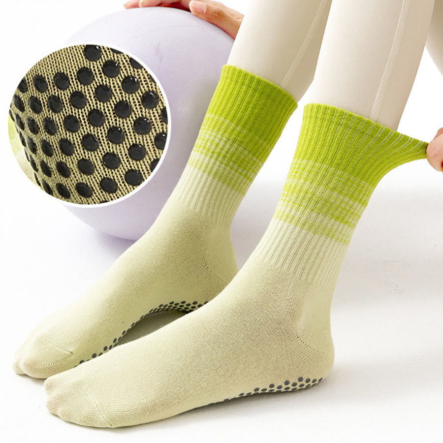 Calze da yoga da donna Olivenorma a metà polpaccio, ad alta elasticità, antiscivolo, con punti in silicone, resistenti agli urti e con supporto per l'equilibrio. - image 14