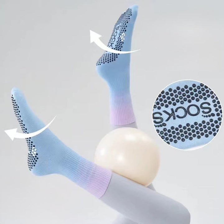 Calze da yoga da donna Olivenorma a metà polpaccio, ad alta elasticità, antiscivolo, con punti in silicone, resistenti agli urti e con supporto per l'equilibrio. - image 3