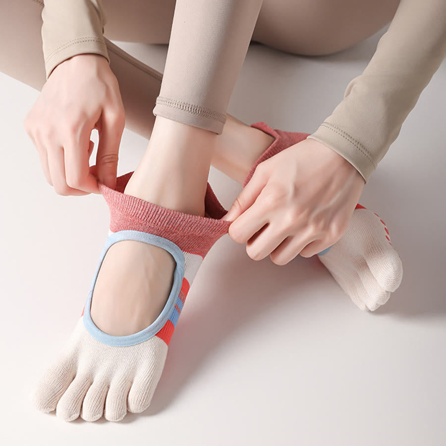 Calzini da yoga da donna Olivenorma con impugnatura in silicone a pianta intera, silenziosi, antiscivolo, per una postura stabile, sollievo dalla pressione e traspiranti. - image 3