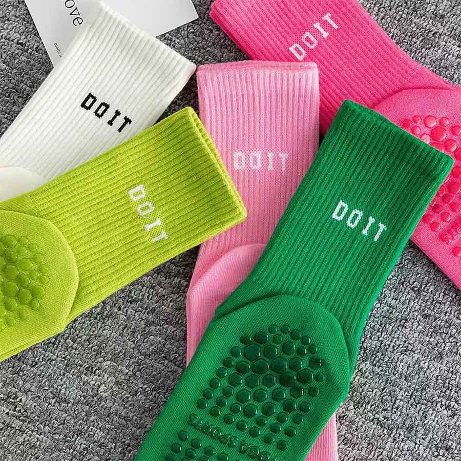 Calze da yoga da donna Olivenorma a tubo medio, elasticizzate, a copertura totale, antiscivolo, con supporto in silicone, ideali per sport e situazioni multiple. - image 5
