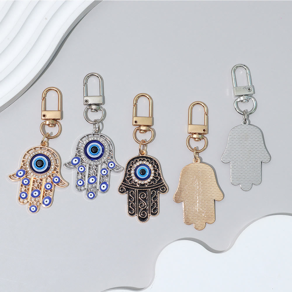 Ciondolo a forma di chiave Hamsa con occhio di Allah e strass intarsiati, Olivenorma - image 3