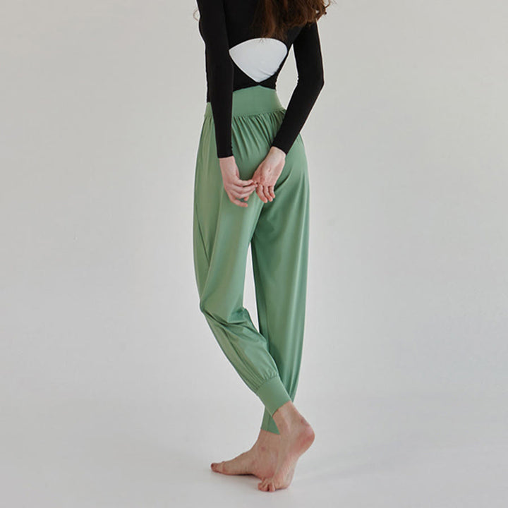 Pantaloni da jogging/yoga da donna Olivenorma Ultra High Waist Pleated Loose Harem Jogger. - image 26