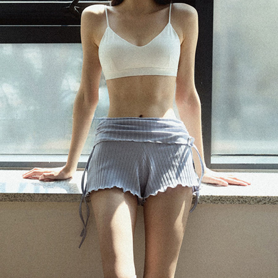 Pantaloncini da donna Olivenorma con vita ripiegabile, arricciatura laterale e coulisse, ideali per yoga e tempo libero. - image 14