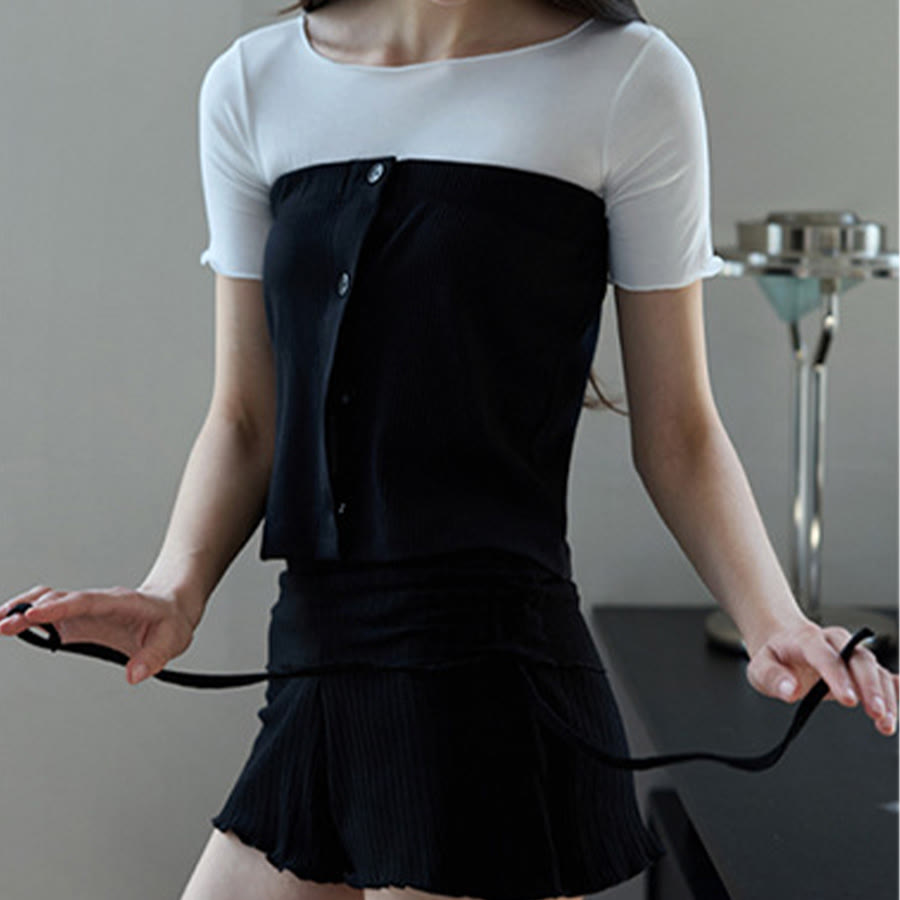 Pantaloncini da donna Olivenorma con vita ripiegabile, arricciatura laterale e coulisse, ideali per yoga e tempo libero. - image 20