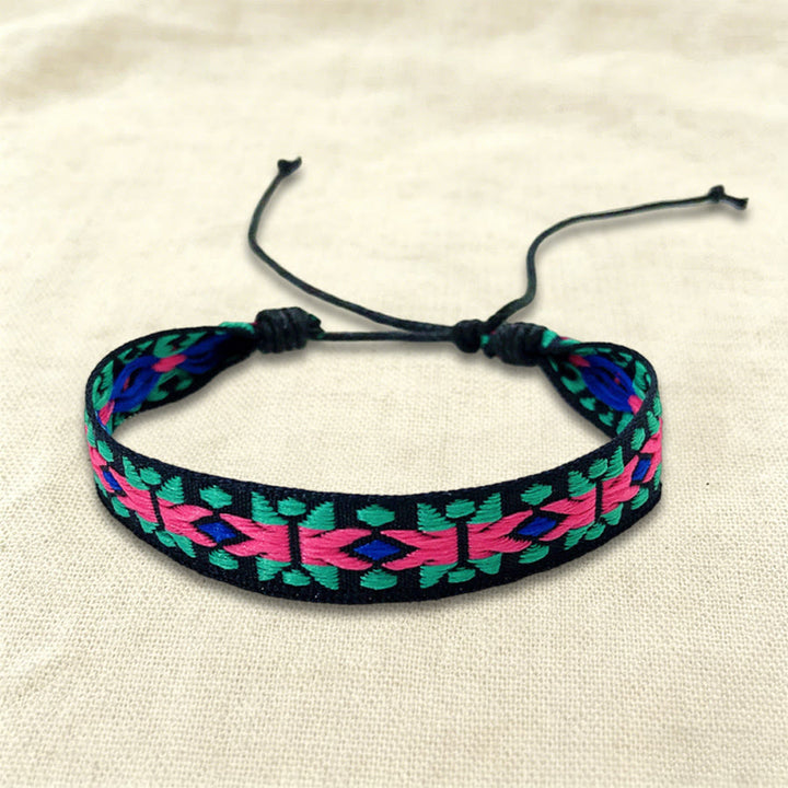 Bracciale intrecciato regolabile Olivenorma, stile boho casual, adatto per tutti i giorni. - Geometrico rosa e verde - image 10