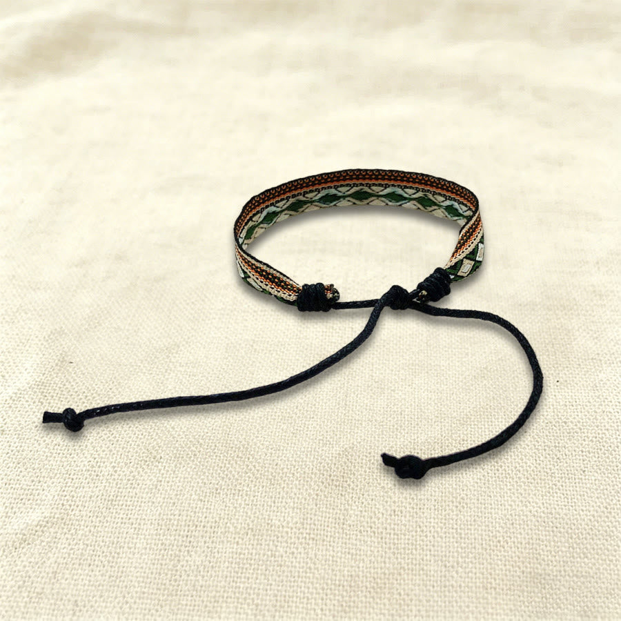 Bracciale intrecciato regolabile Olivenorma, stile boho casual, adatto per tutti i giorni. - image 1