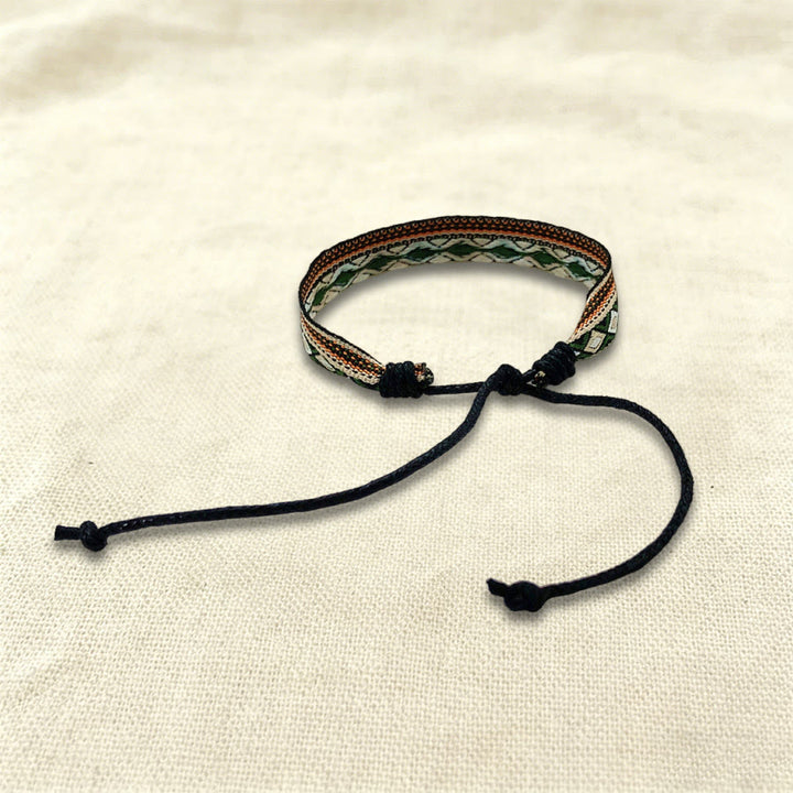 Bracciale intrecciato regolabile Olivenorma, stile boho casual, adatto per tutti i giorni. - image 1