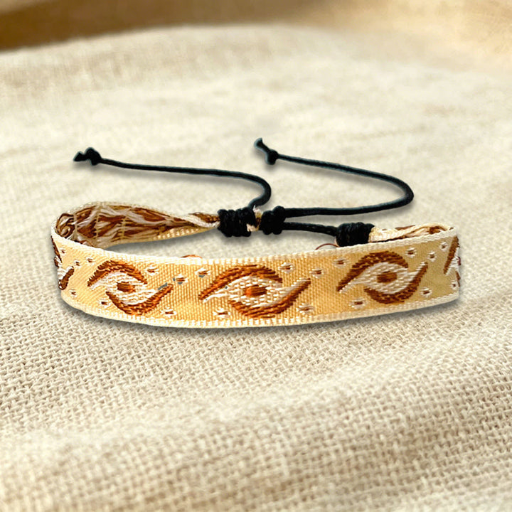 Braccialetto dell'amicizia intrecciato regolabile Olivenorma con motivo tribale multicolore - Vortice beige - image 9