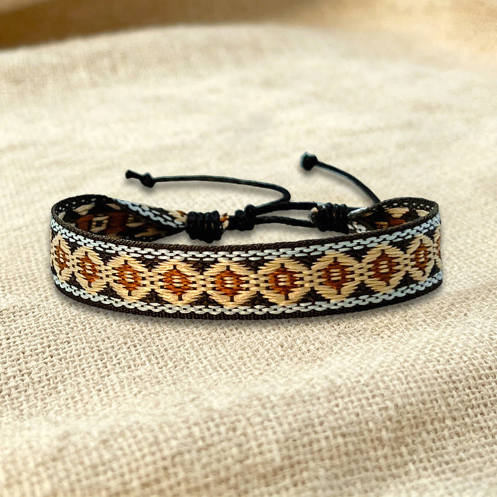 Braccialetto dell'amicizia intrecciato regolabile Olivenorma con motivo tribale multicolore - Geometrico marrone - image 25