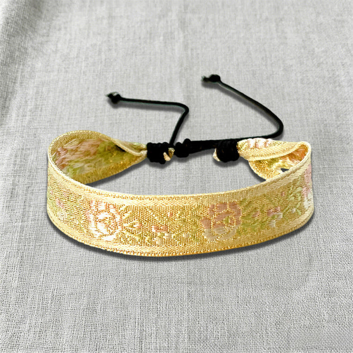 Bracciale etnico intrecciato a mano con motivo tribale decorato Olivenorma - Beige Naturale - image 10