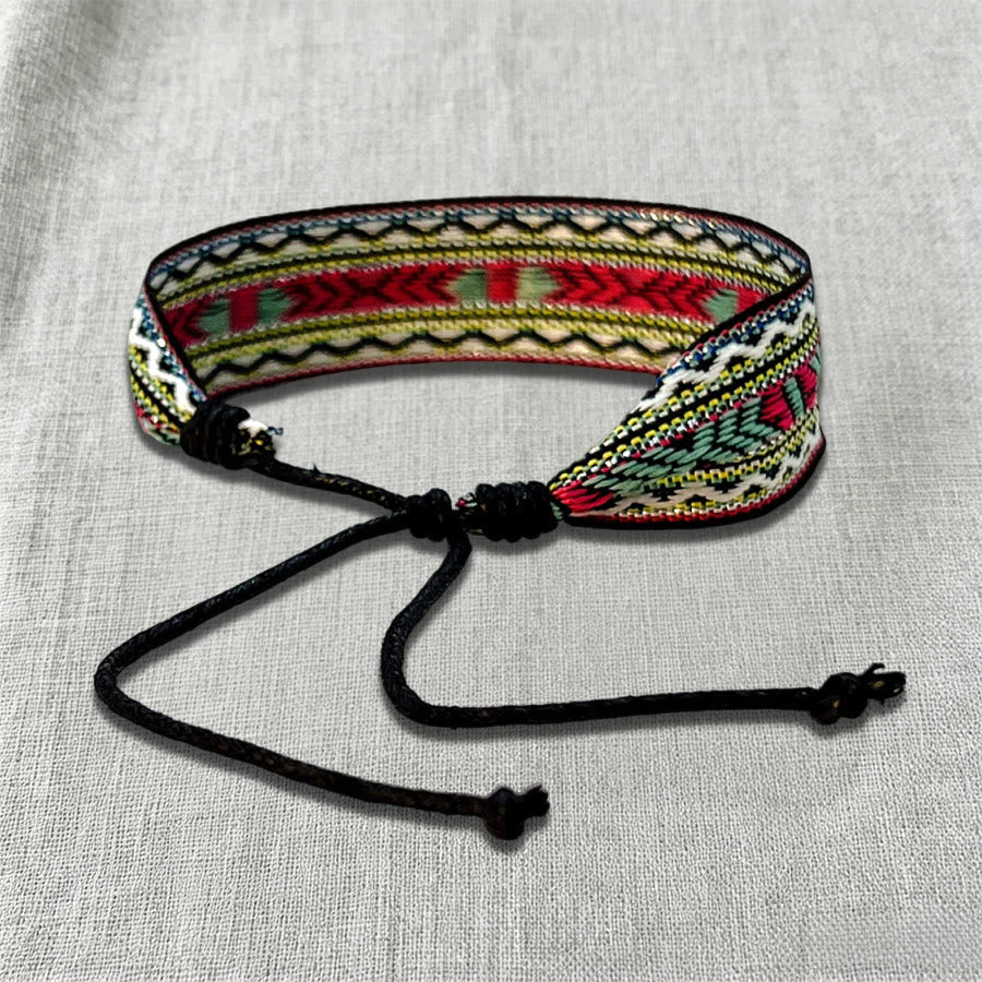 Bracciale etnico intrecciato a mano con motivo tribale decorato Olivenorma - image 5