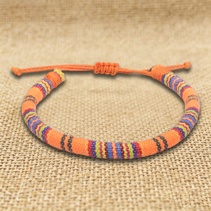 Braccialetto dell'amicizia intrecciato a mano in filo di cotone con motivo etnico bohémien Olivenorma - Striscia arancione - image 1