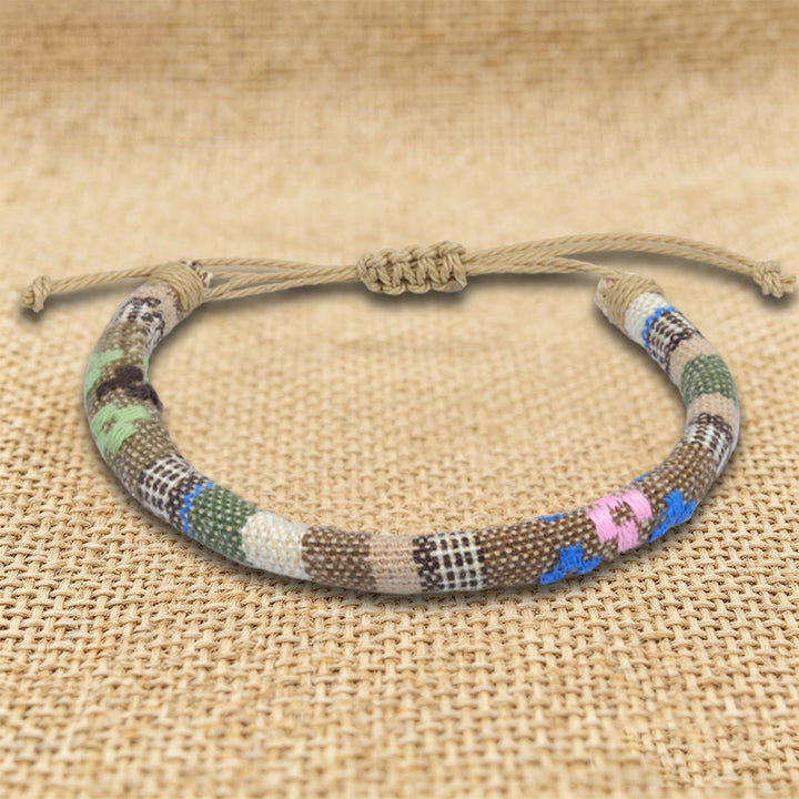 Braccialetto dell'amicizia intrecciato a mano in filo di cotone con motivo etnico bohémien Olivenorma - Tribale Beige - image 12