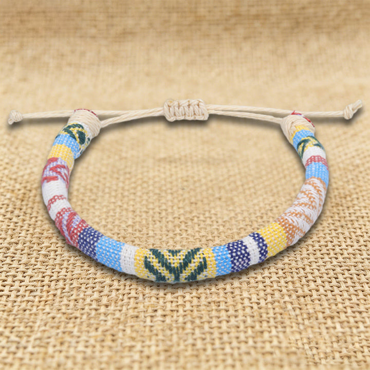 Braccialetto dell'amicizia intrecciato a mano in filo di cotone con motivo etnico bohémien Olivenorma - Beige pastello - image 22
