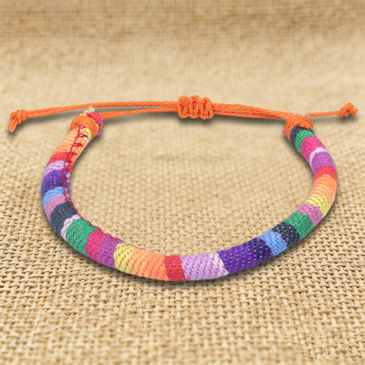 Braccialetto dell'amicizia intrecciato a mano in filo di cotone con motivo etnico bohémien Olivenorma - Chevron rosa acceso - image 26