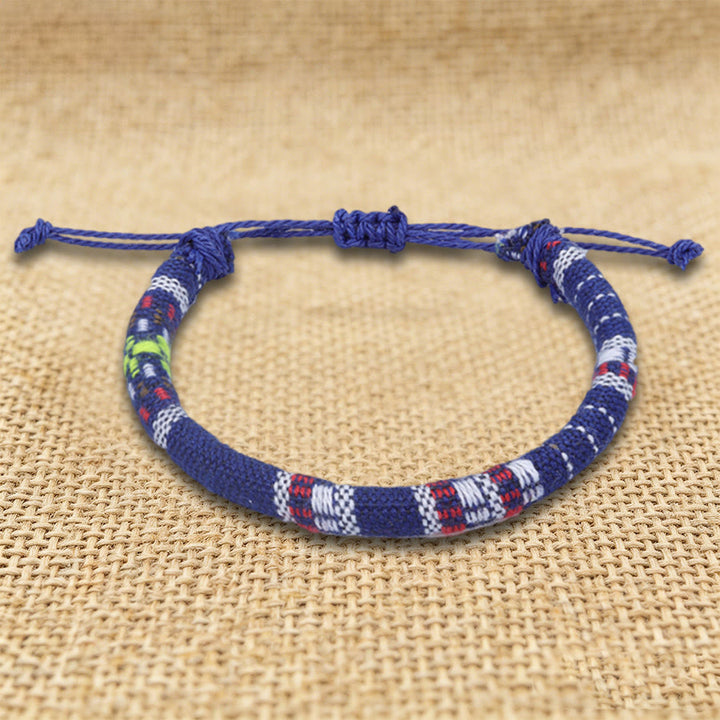 Braccialetto dell'amicizia intrecciato a mano in filo di cotone con motivo etnico bohémien Olivenorma - Strisce blu navy - image 27