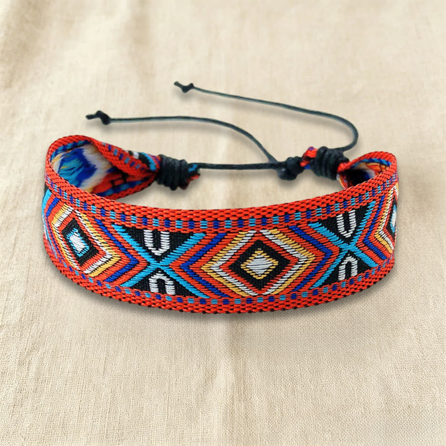 Bracciale intrecciato regolabile con nodo, motivo etnico tribale geometrico Olivenorma , perfetto per tutti i giorni e per le feste. - Diamante di corallo - image 2
