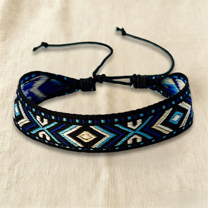 Bracciale intrecciato regolabile con nodo, motivo etnico tribale geometrico Olivenorma , perfetto per tutti i giorni e per le feste. - Reticolo nero - image 7