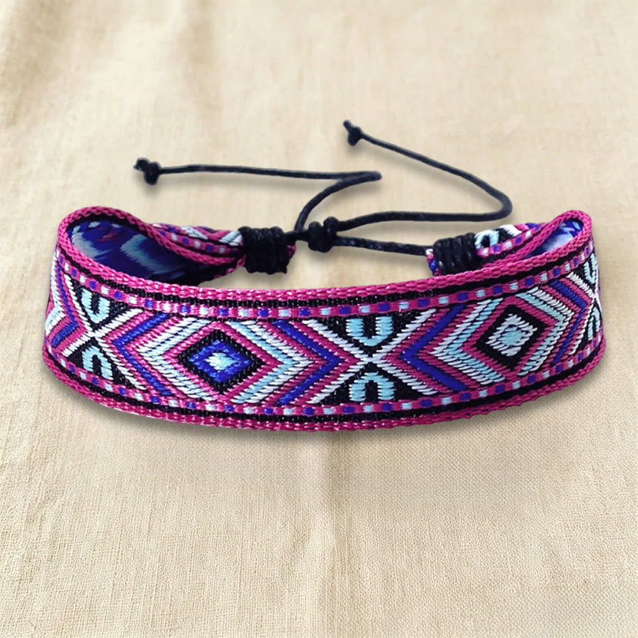 Bracciale intrecciato regolabile con nodo, motivo etnico tribale geometrico Olivenorma , perfetto per tutti i giorni e per le feste. - Tessitura Magenta - image 9