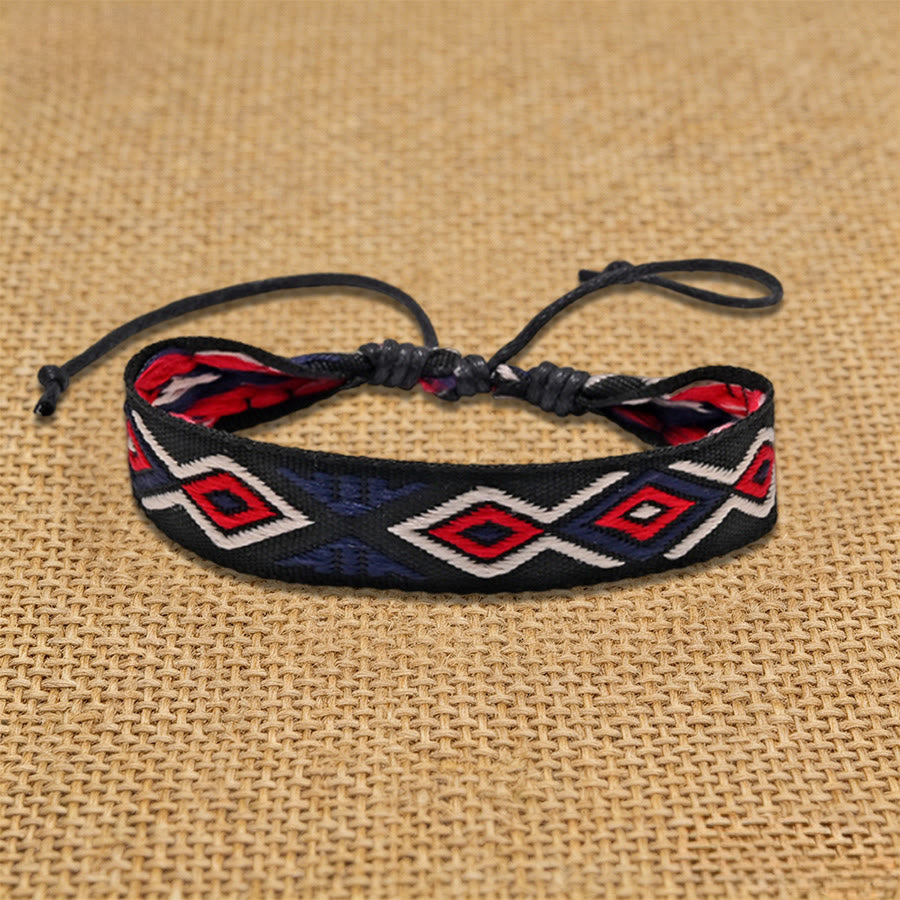 Braccialetto dell'amicizia intrecciato Olivenorma, etnico, azteco, geometrico, con nodo scorrevole e motivo intrecciato. - Diamante Rosso - image 0