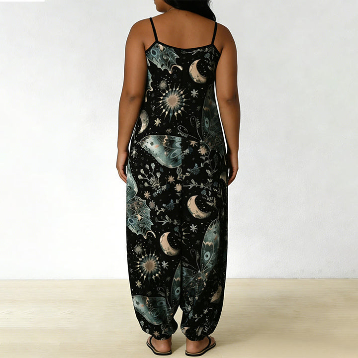 Completo da donna Olivenorma con pantaloni harem larghi e spalline sottili, stampa farfalle e luna celestiali. - image 6