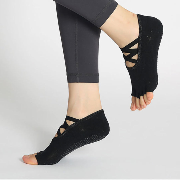 Calzini da yoga da donna Olivenorma con cinturino incrociato, punta aperta e antiscivolo, ad alta trazione. - image 9