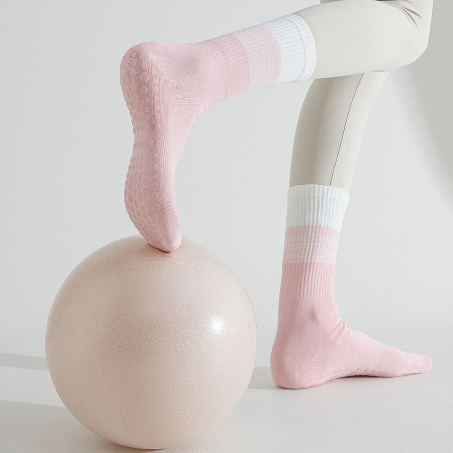 Calzini da yoga da donna Olivenorma bicolore a mezza gamba antiscivolo con pois in silicone. - image 8