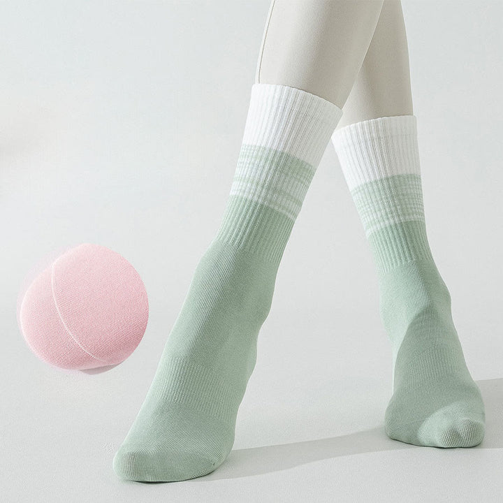 Calzini da yoga da donna Olivenorma bicolore a mezza gamba antiscivolo con pois in silicone. - image 19