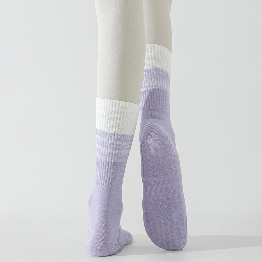 Calzini da yoga da donna Olivenorma bicolore a mezza gamba antiscivolo con pois in silicone. - image 15
