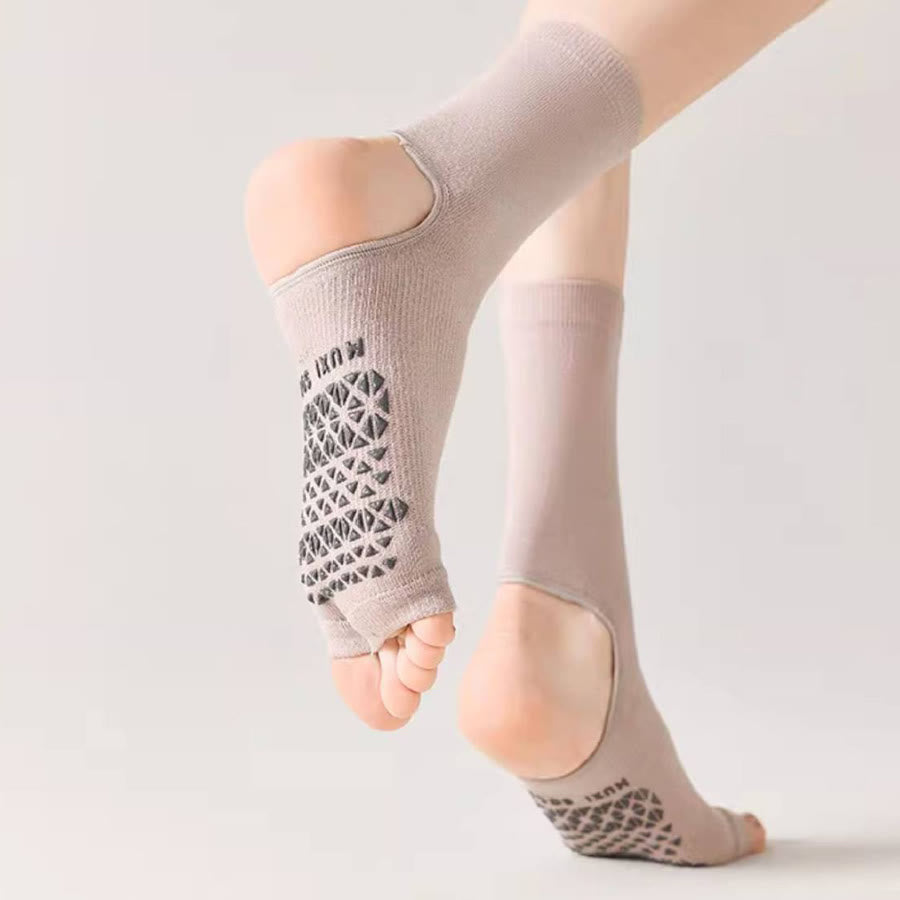 Calze da yoga Olivenorma traspiranti a metà polpaccio antiscivolo con punta e tallone aperti, ideali per donna. - image 17